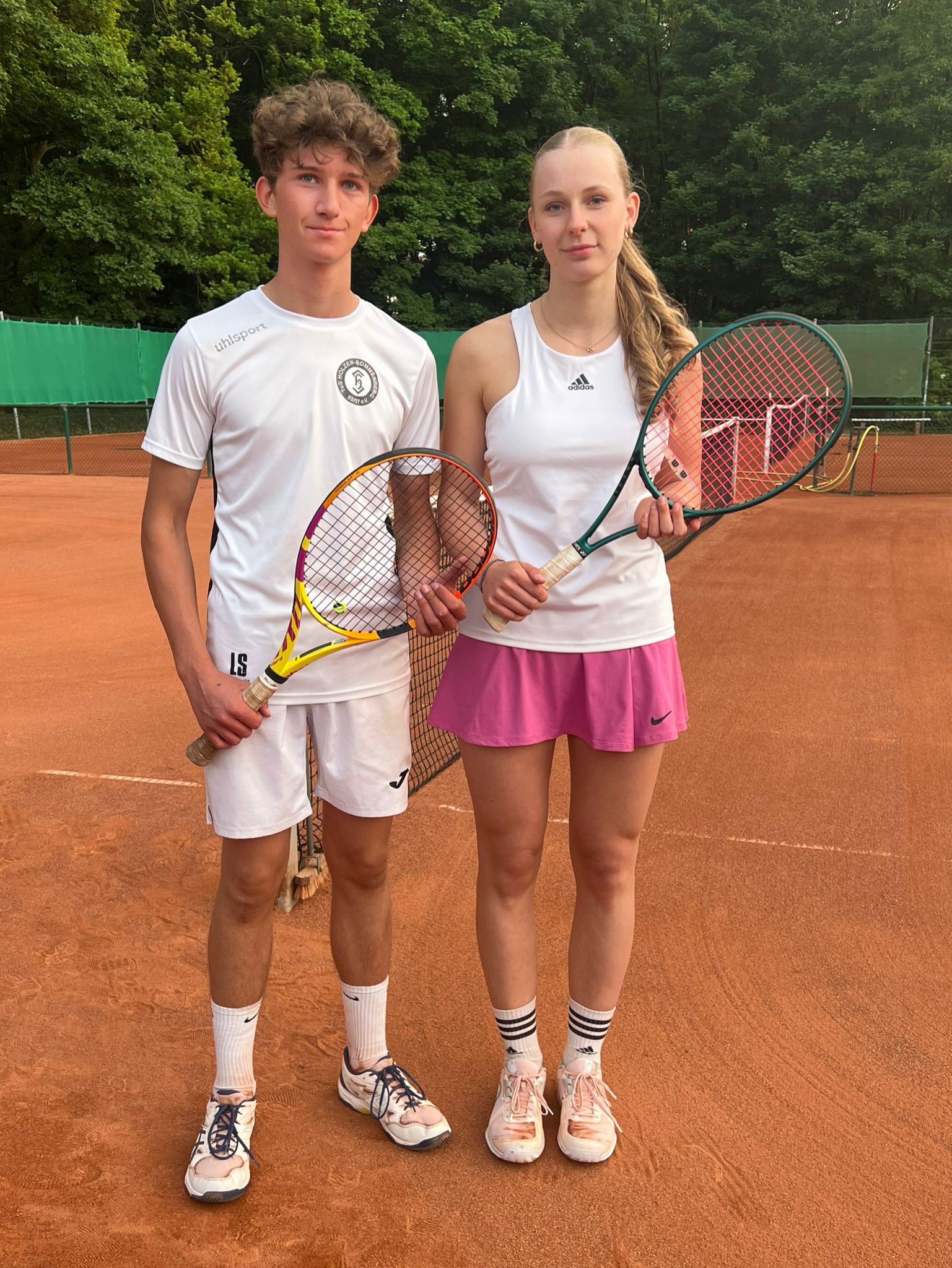 Mehr über den Artikel erfahren Spielbericht TC Rot-Weiß Schwerte | 19.05. – 25.05.2025